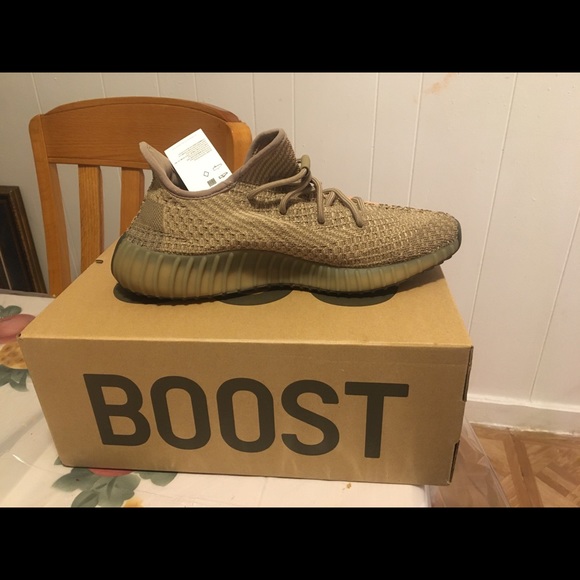 Yeezy Boost V2 Sand Taupe main image 4